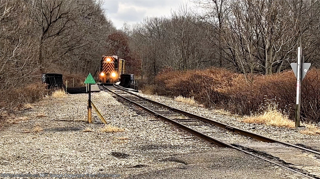 WE 7018 is set to cross over the NS here at Brady Lake.